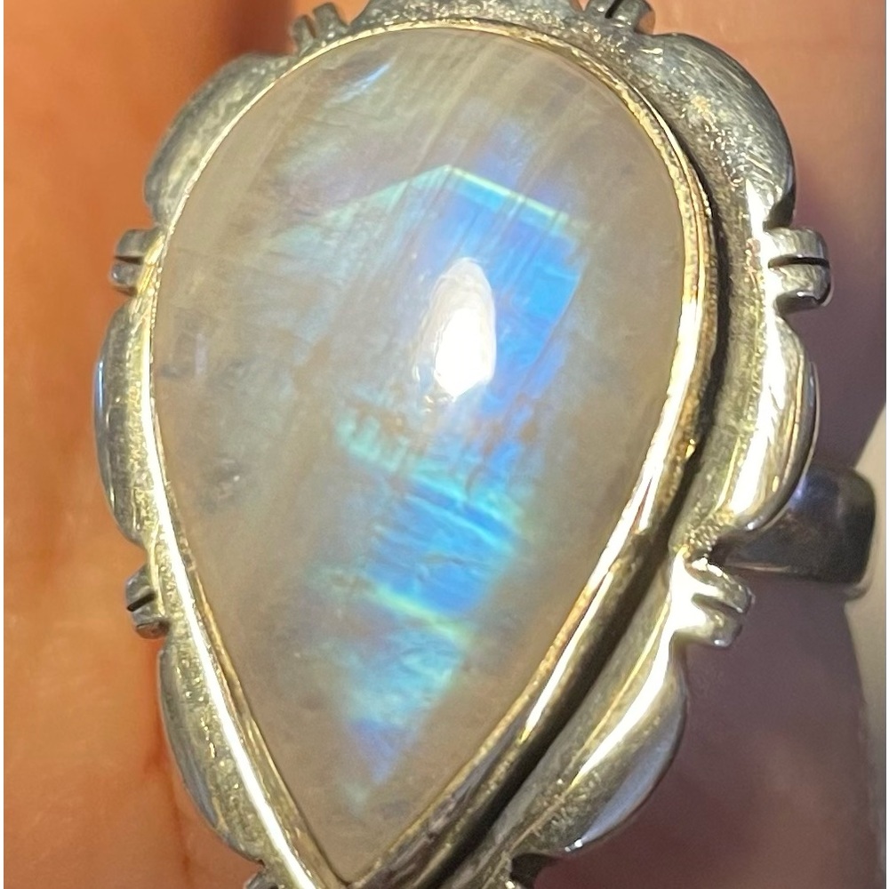 Beautiful Pear Shaped Moonstone set in .925 Sterling Silver. Size 6-7